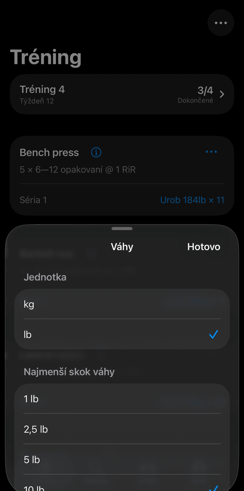 Panel váh, kde je cvik nastavený na libry a desaťlibrový skok